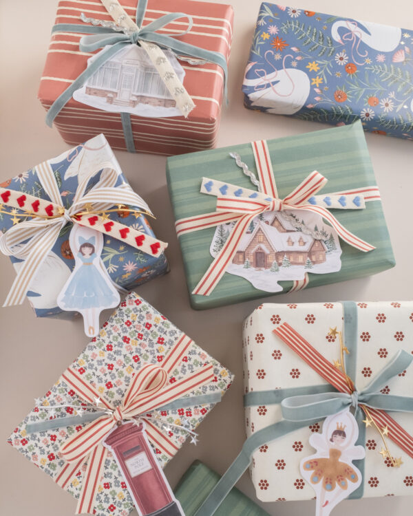 Christmas Village Gift Tag Set
